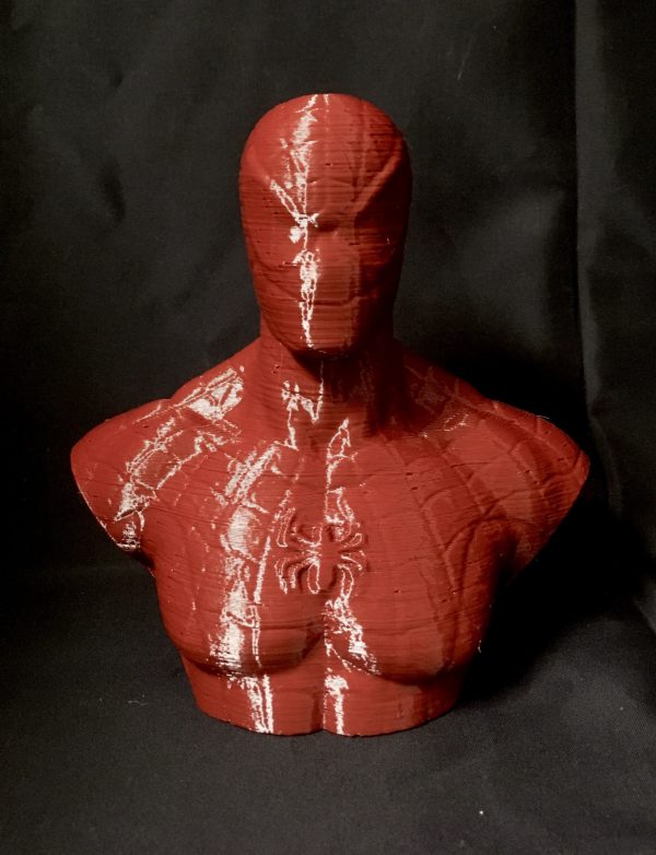 Buste imprimé en 3D avec du PETG Nefila recyclé bordeaux